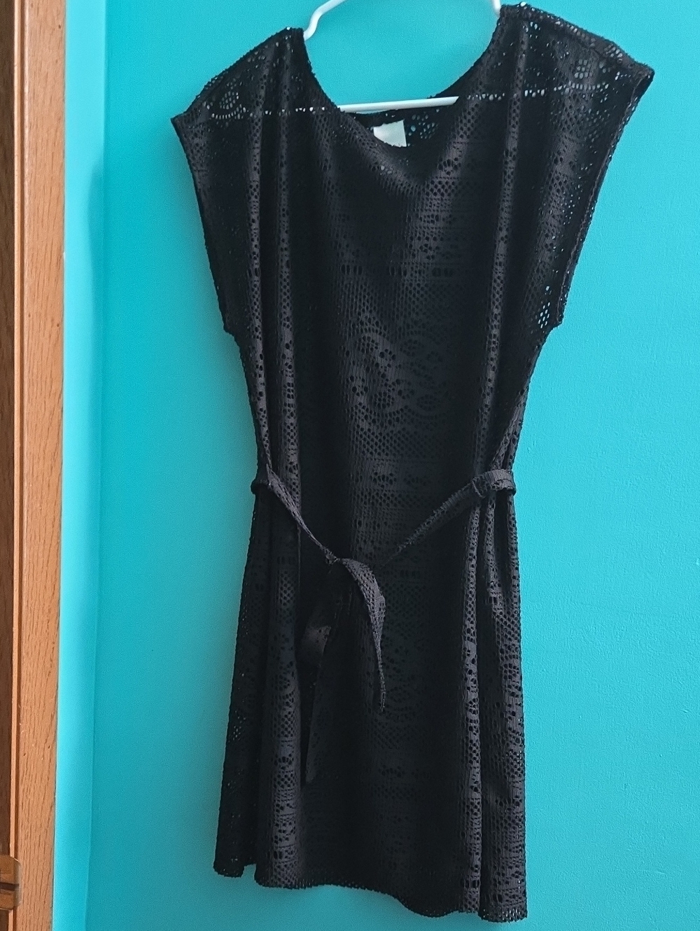 Black Lace Belted Women's Dress - Classic Evening Style